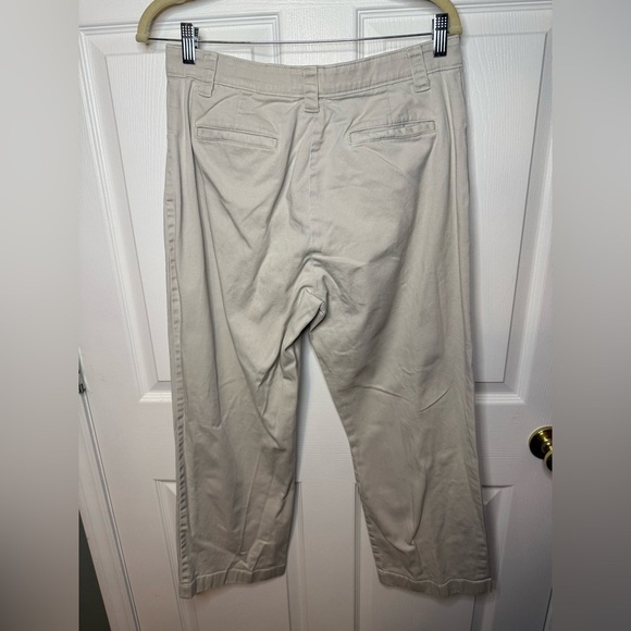 LL Bean Classic Womens Khaki Chino Pants Item #269032 Size 14 Petite GUC - Picture 3 of 6